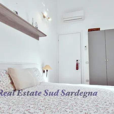 Virginia Hébergement de vacances Sarroch